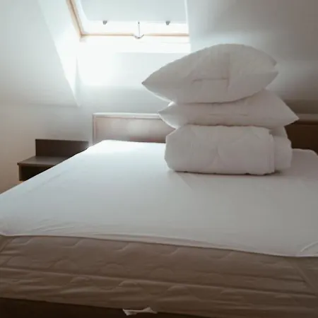 Caloroczne Ogrzewane Kominkiem Ferienhaus
