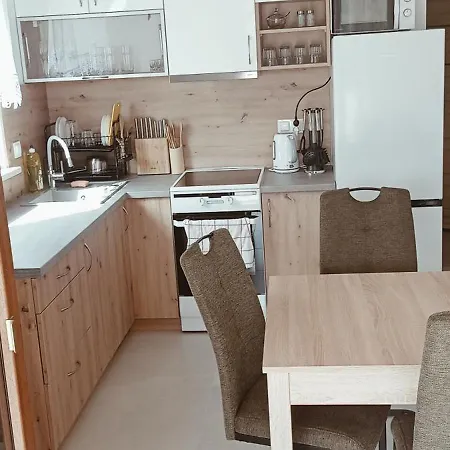 Caloroczne Ogrzewane Kominkiem Stegna (Pomerania)