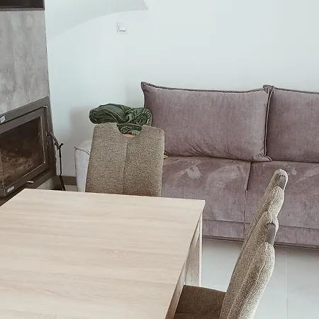 Ferienhaus Caloroczne Ogrzewane Kominkiem