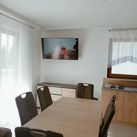Casa de Férias Caloroczne Ogrzewane Kominkiem