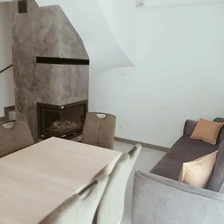 Caloroczne Ogrzewane Kominkiem Ferienhaus