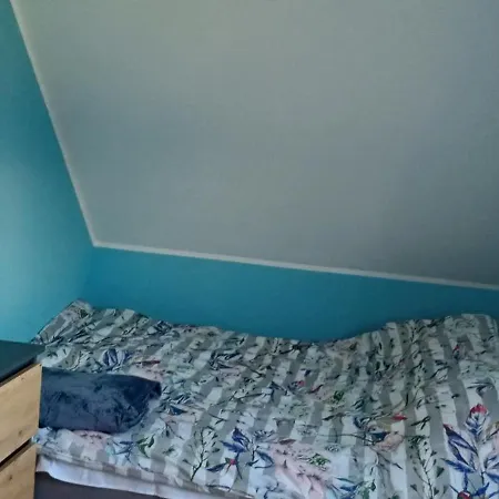 Ferienhaus Caloroczne Ogrzewane Kominkiem