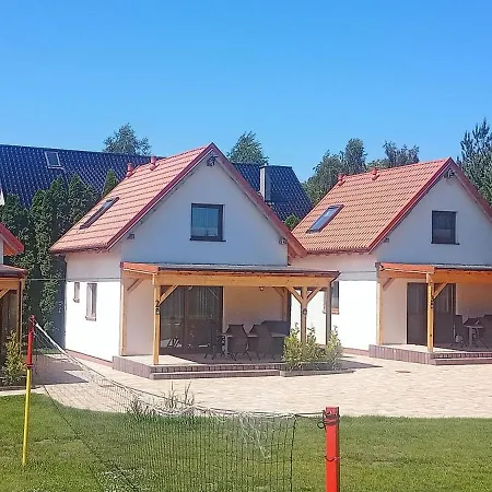 Caloroczne Ogrzewane Kominkiem Ferienhaus *